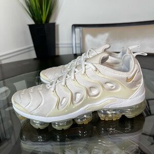 Nike Air Vapormax Plus Pure Platinum Sz 10